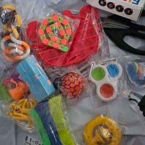 Random fidget toys